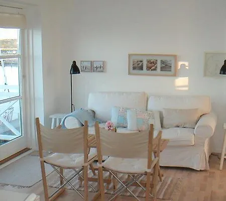 Mon Two-bedroom 12 Semesterpark